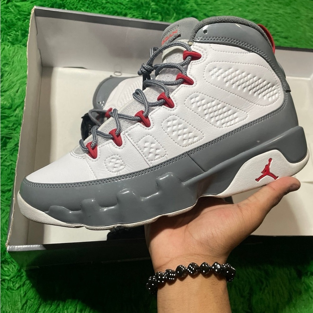 Jordan 9 “Fire Red”